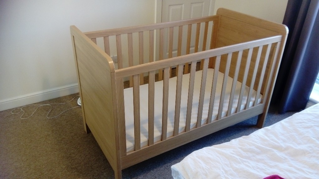 gumtree baby cot